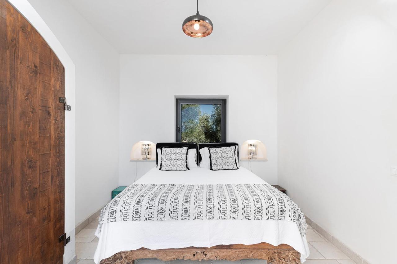 Cisternino Villa In Olive Groove Екстериор снимка